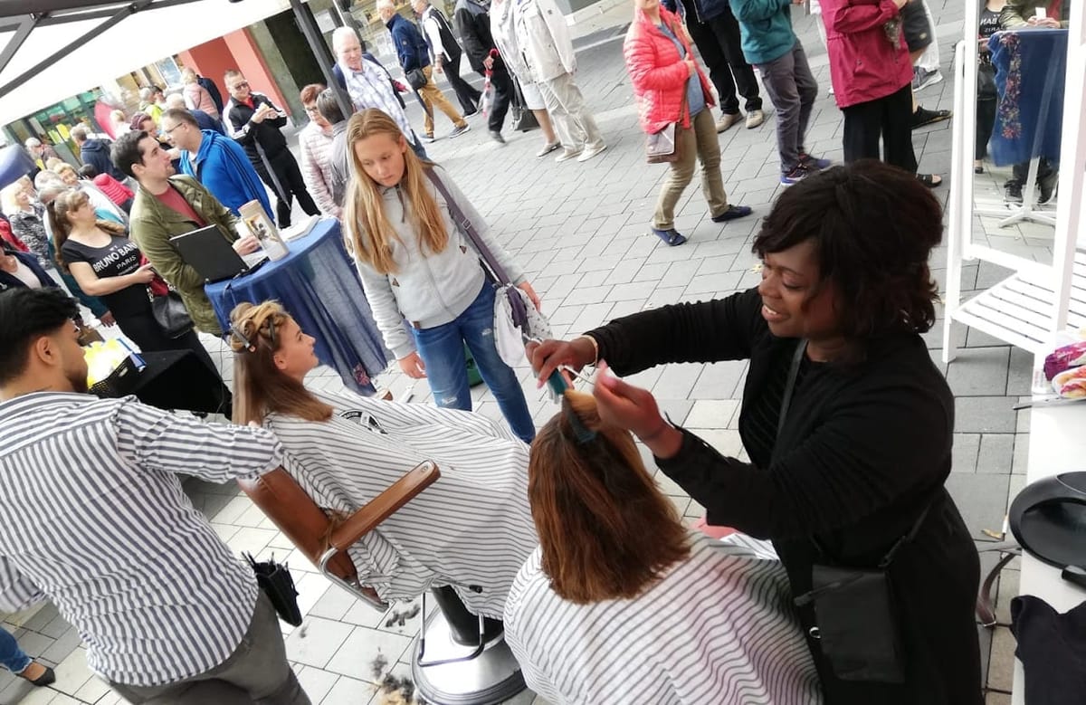 Haare schneiden für Ghana